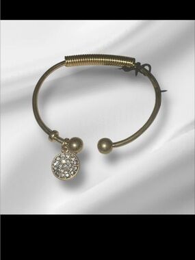 Gold Coil‑Detail Open Bracelet NWT | Textured Charm Accent | Adjustable